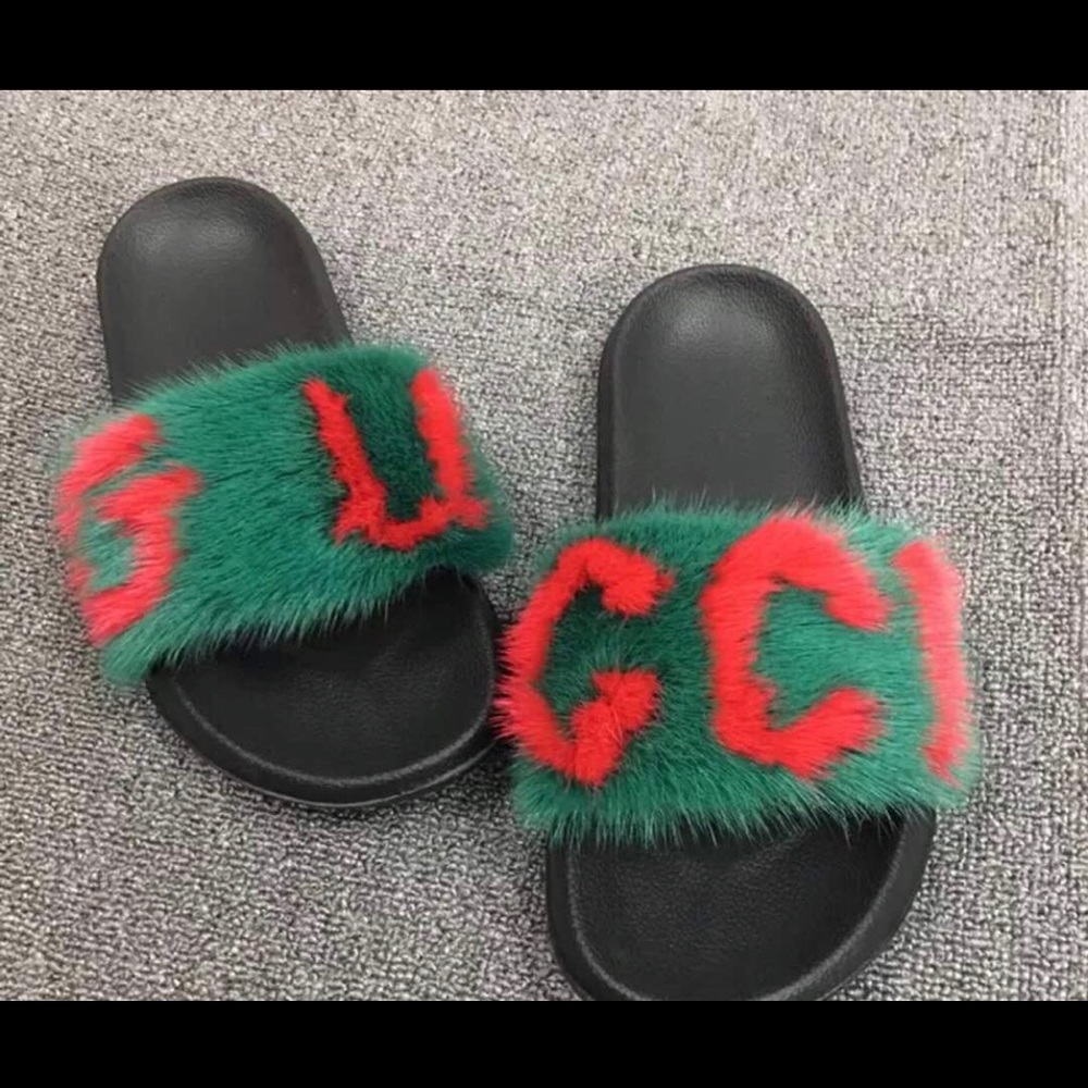 Fur Slides - Picture 3 of 8
